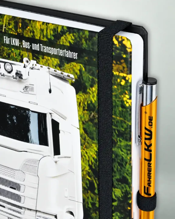 lkw-fahrer-kalender-2027-cover-gummiband-stifthalter